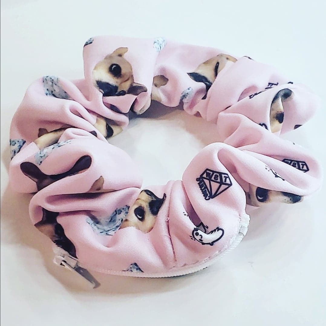 CUSTOM SCRUNCHY WITH ZIPPER TALL