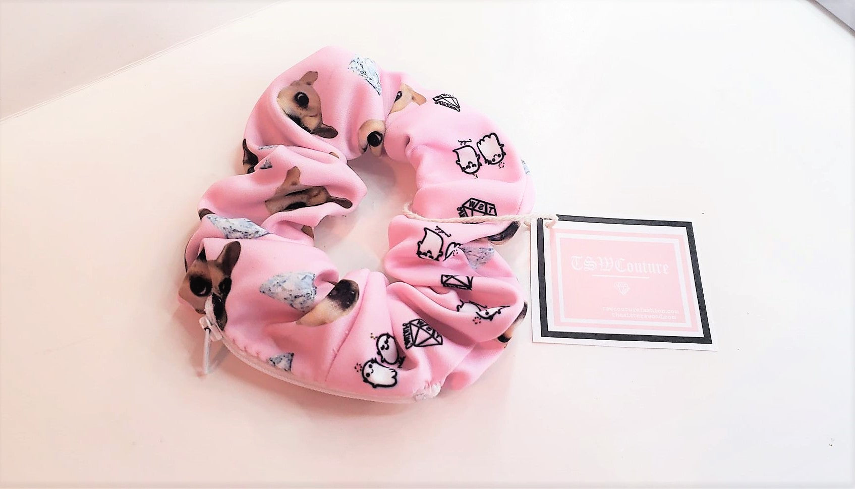 CUSTOM SCRUNCHY WITH ZIPPER TALL