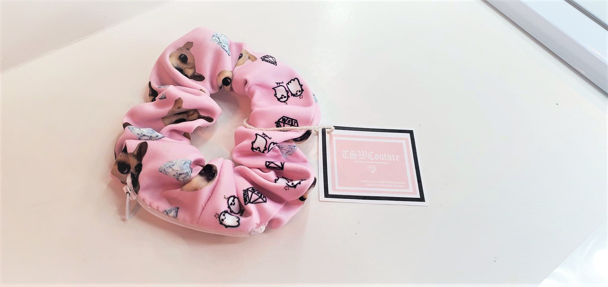 CUSTOM SCRUNCHY WITH ZIPPER TALL