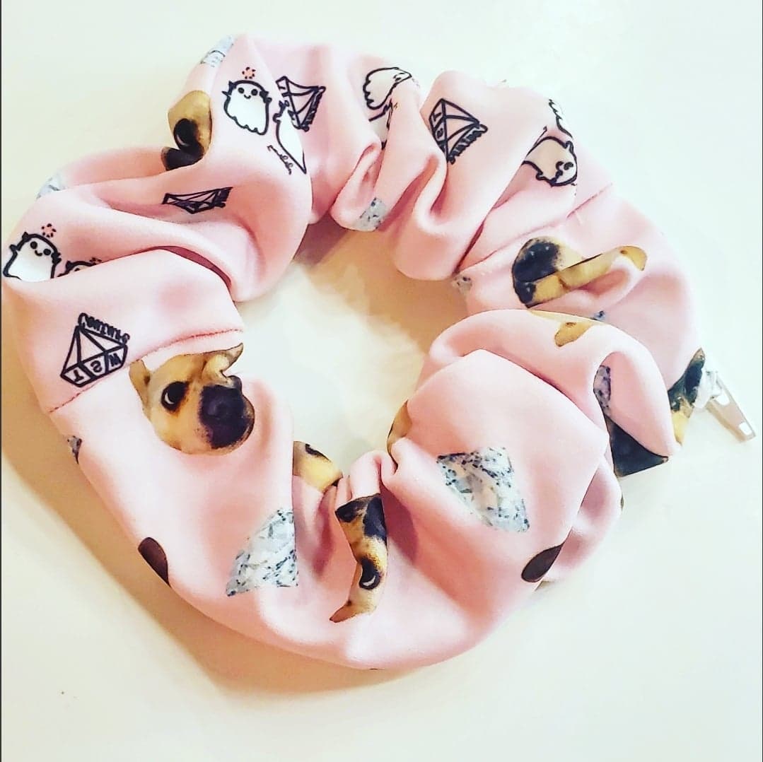 CUSTOM SCRUNCHY WITH ZIPPER TALL