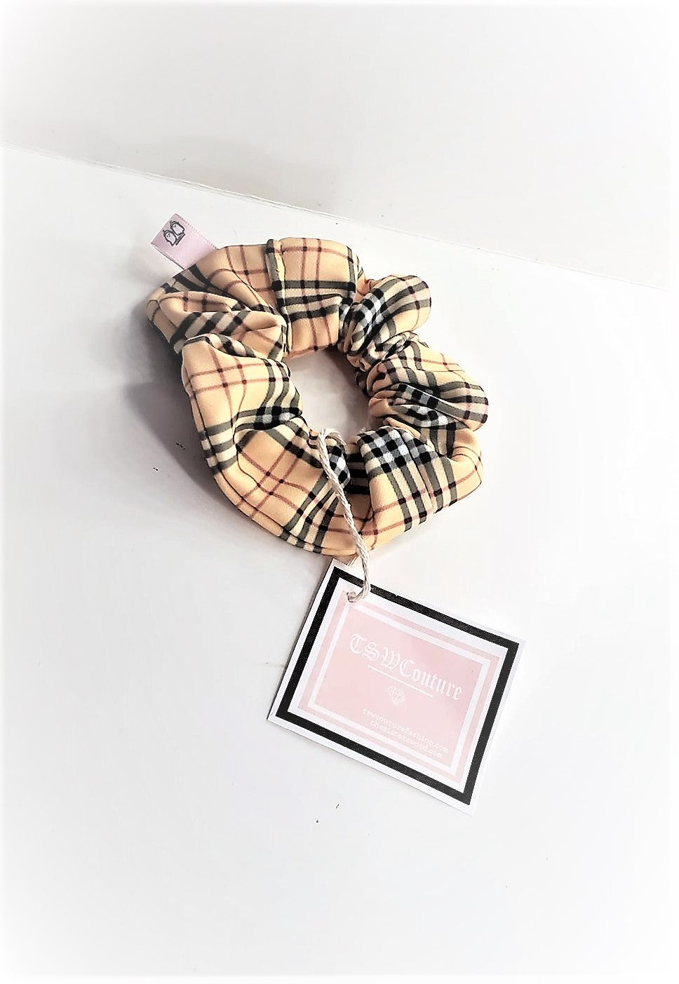 PREPPY PLAID SCRUNCHY SHORT