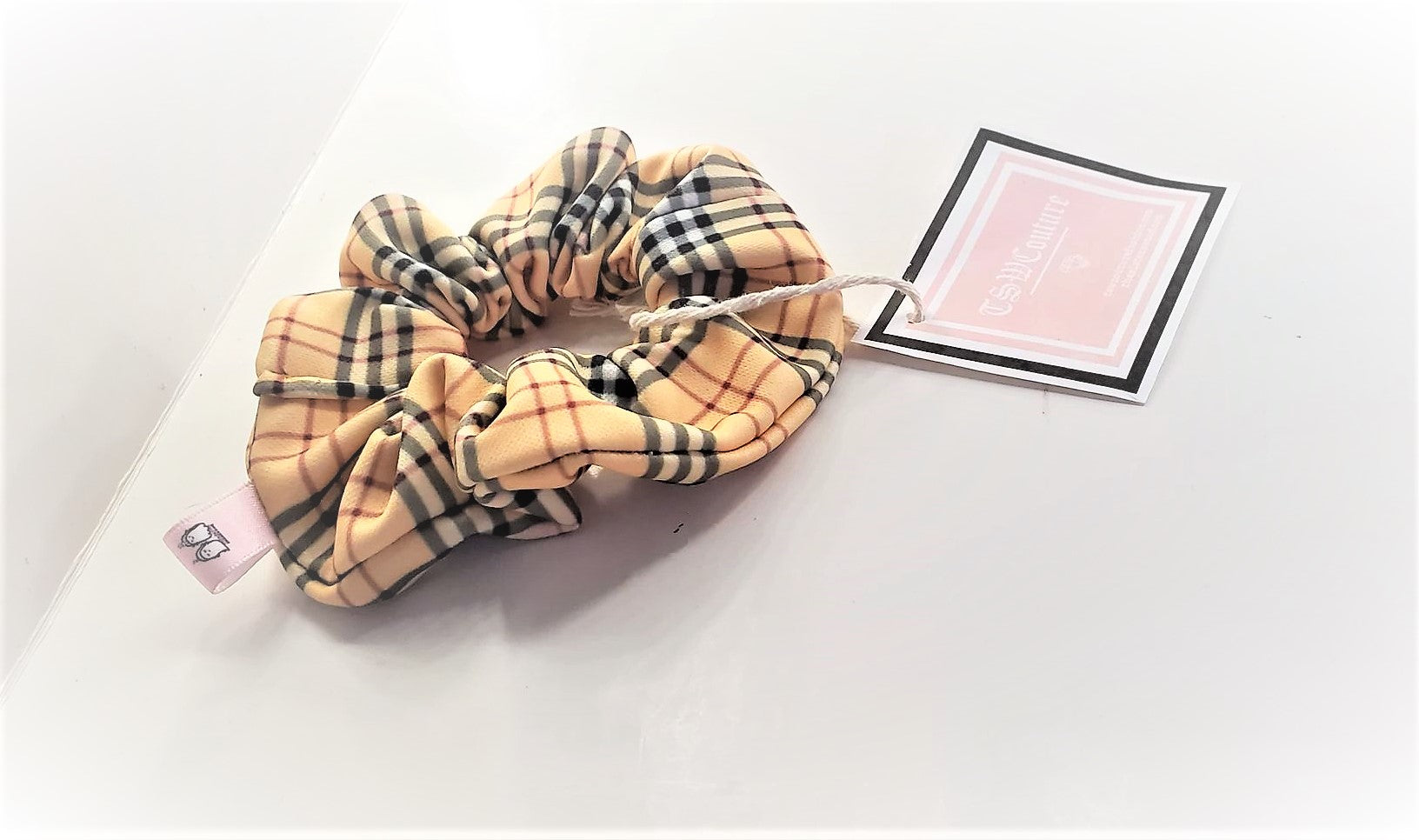 PREPPY PLAID SCRUNCHY SHORT