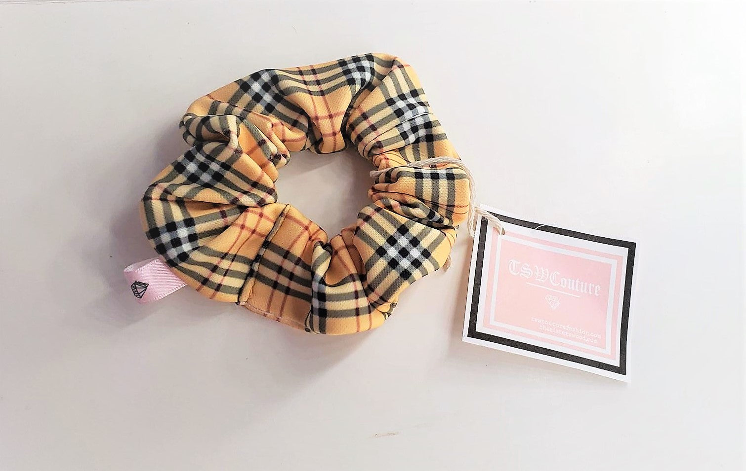 PREPPY PLAID SCRUNCHY SHORT