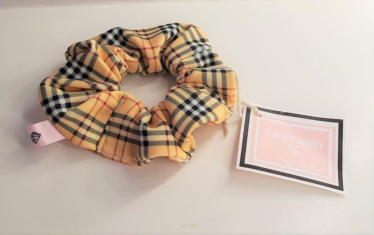 PREPPY PLAID SCRUNCHY SHORT