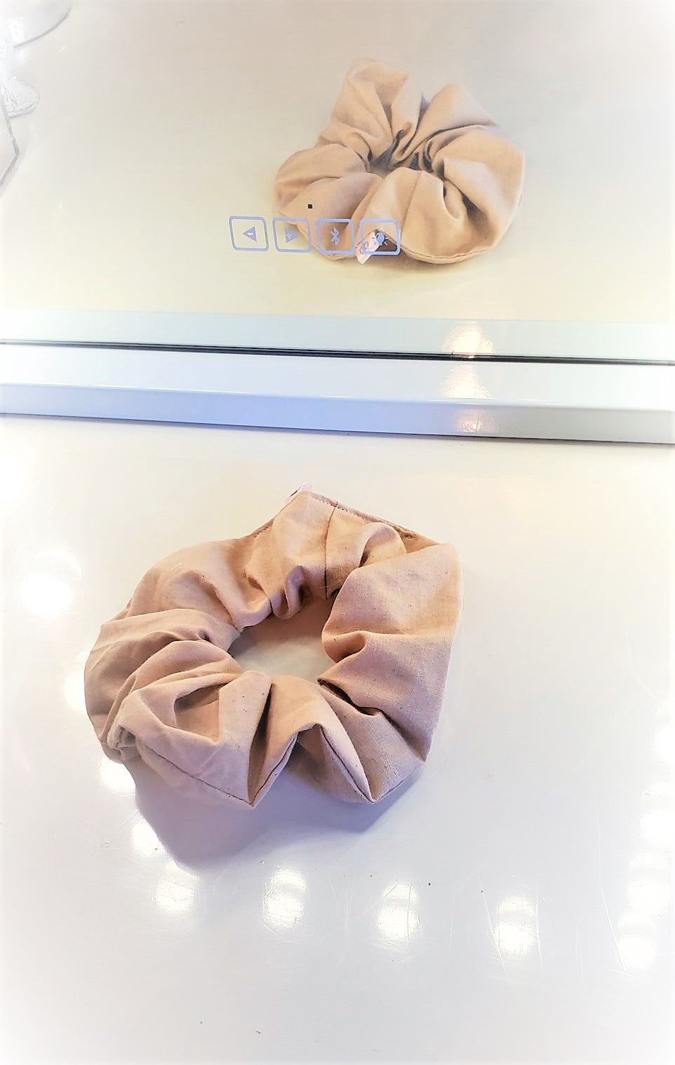 BEIGE SCRUNCHY TALL