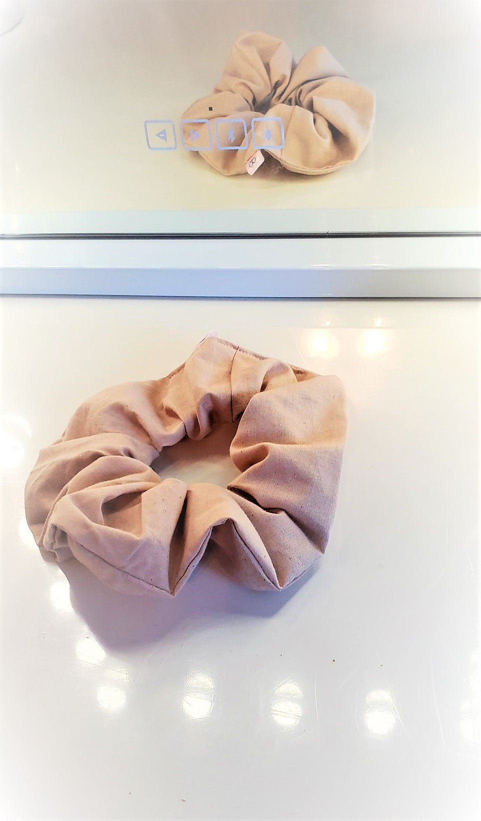BEIGE SCRUNCHY TALL