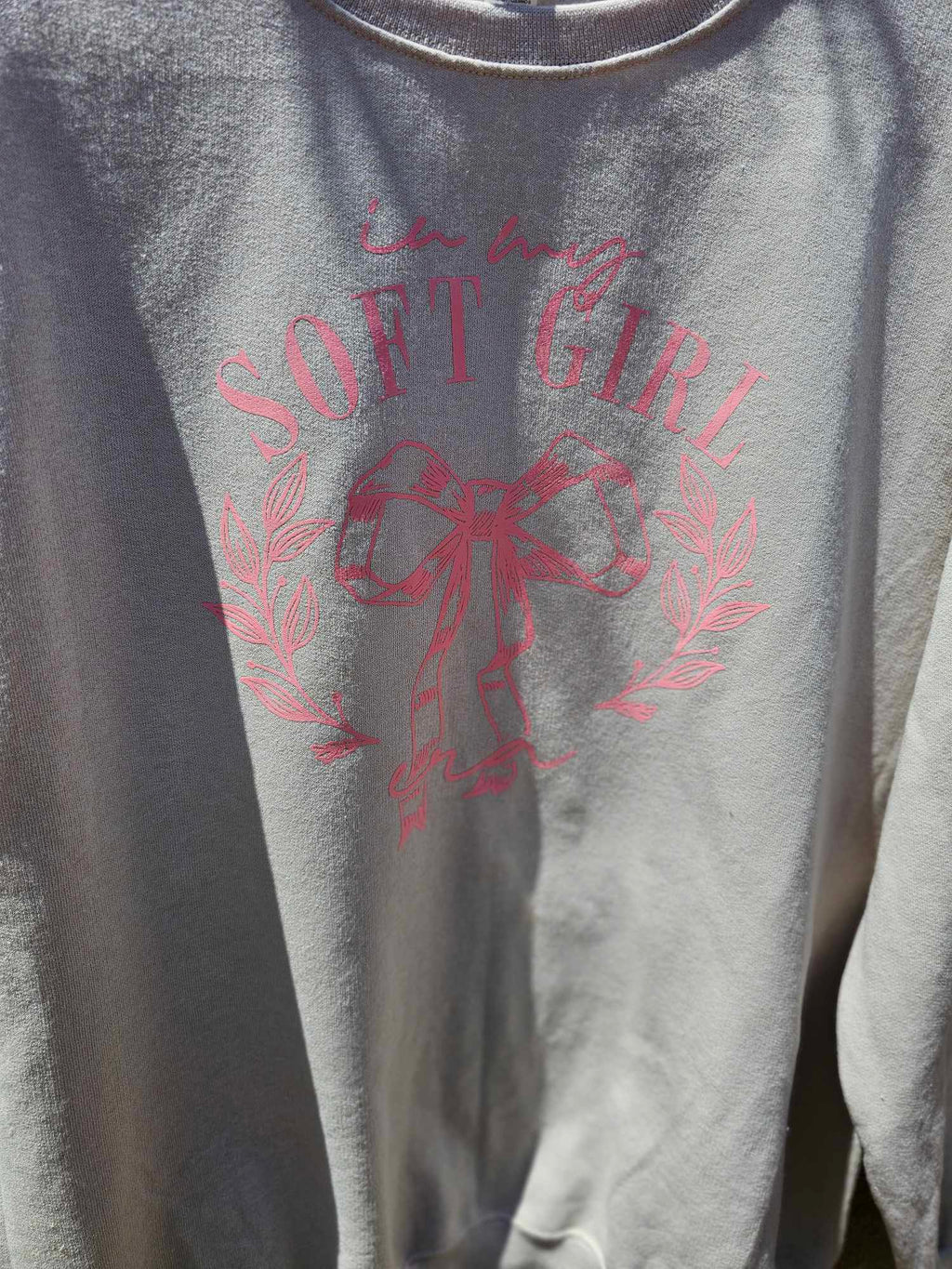 SOFT GIRL ERA PULLOVER