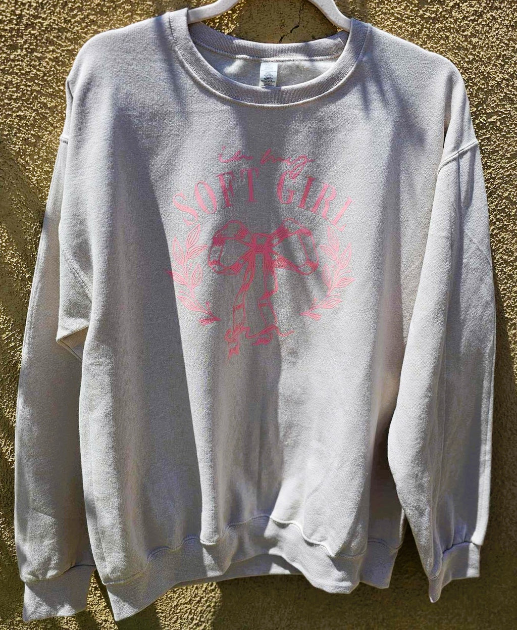 SOFT GIRL ERA PULLOVER