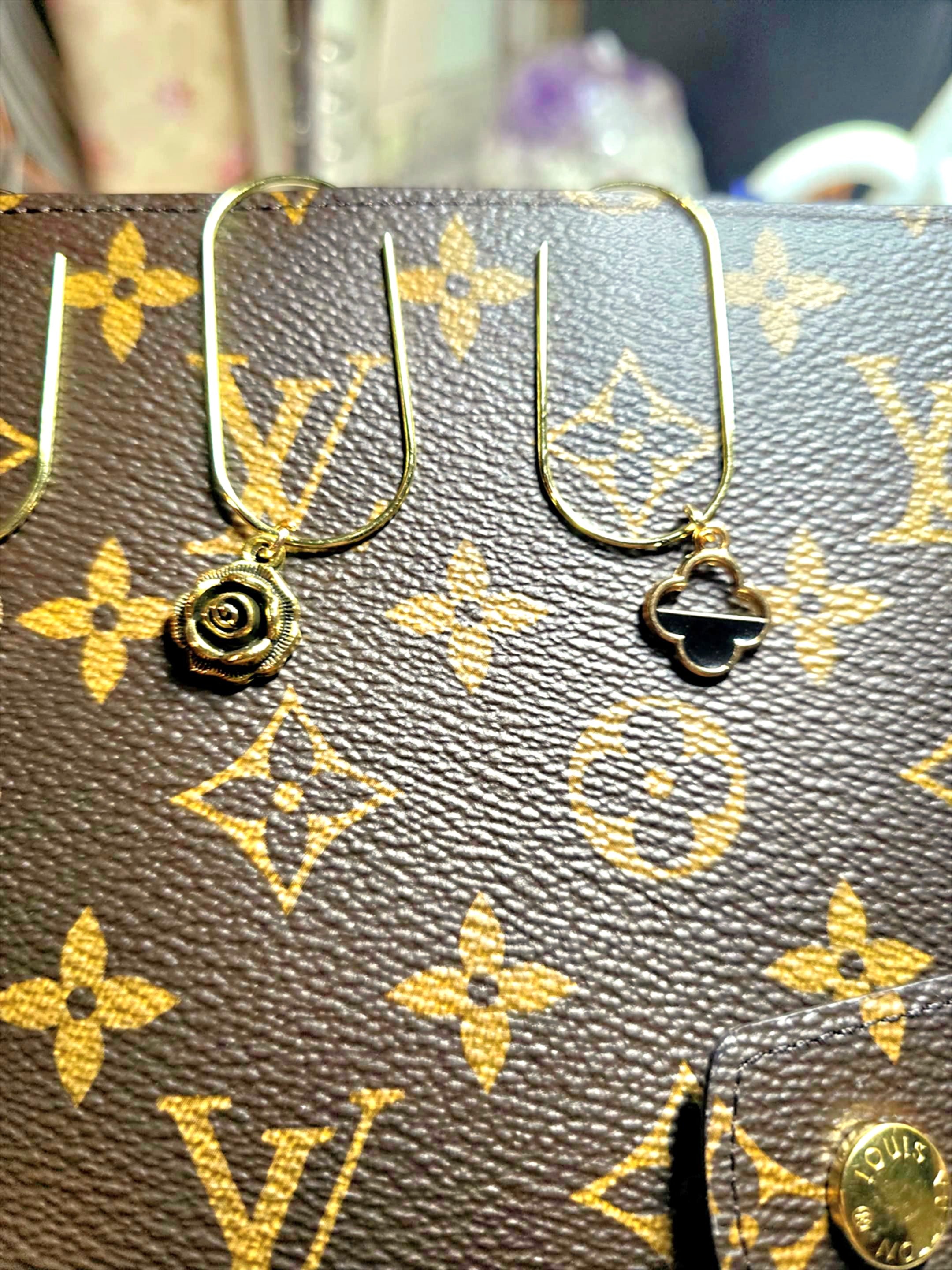 Gold Charm Paper Clip Bookmark