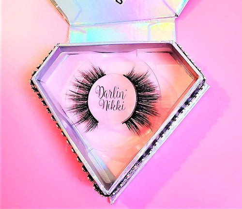 "Darlin' Nikki" Wispy 6D Cruelty Free Lashes