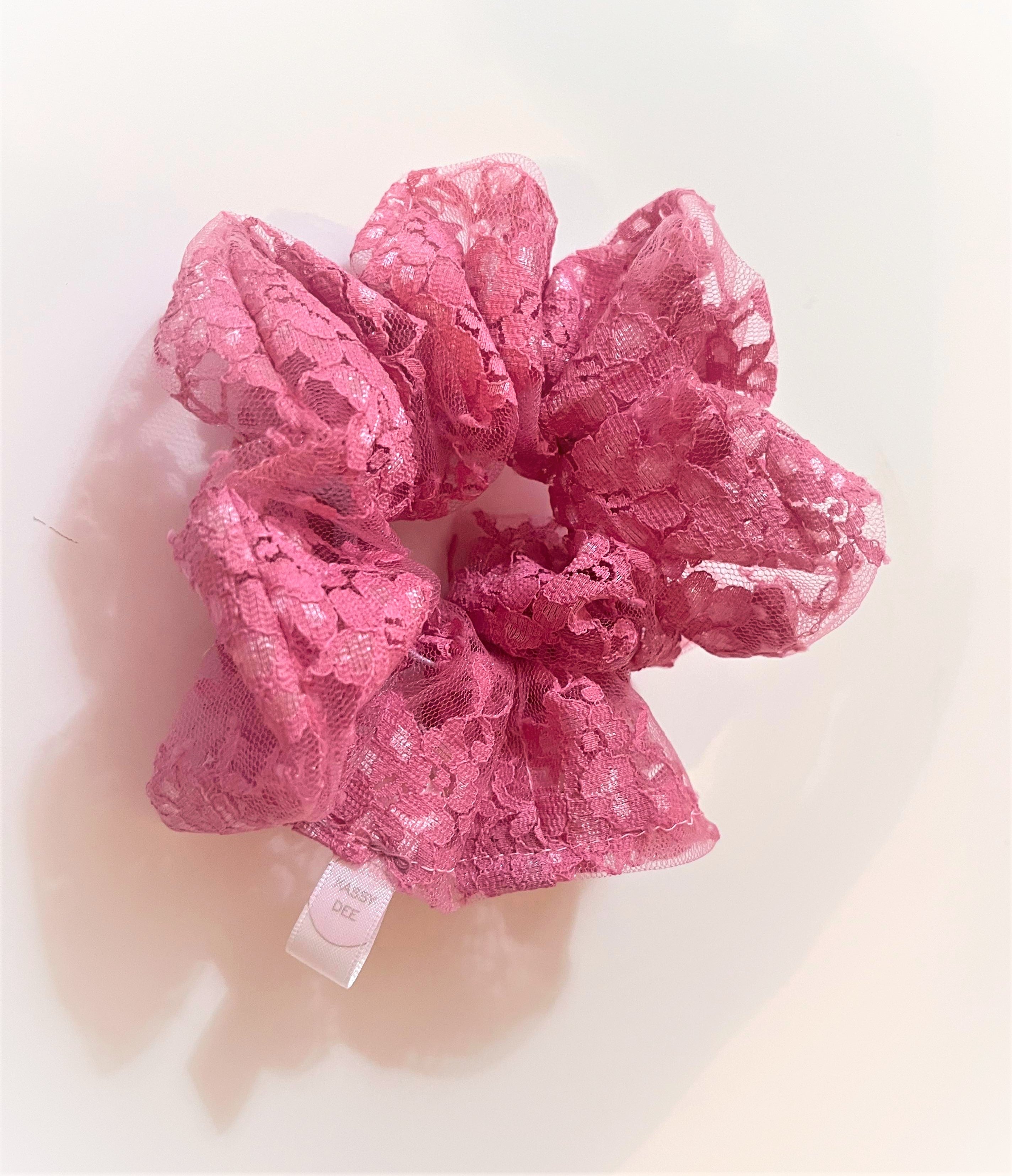 GRANDE SCRUNCHY Pink Lace