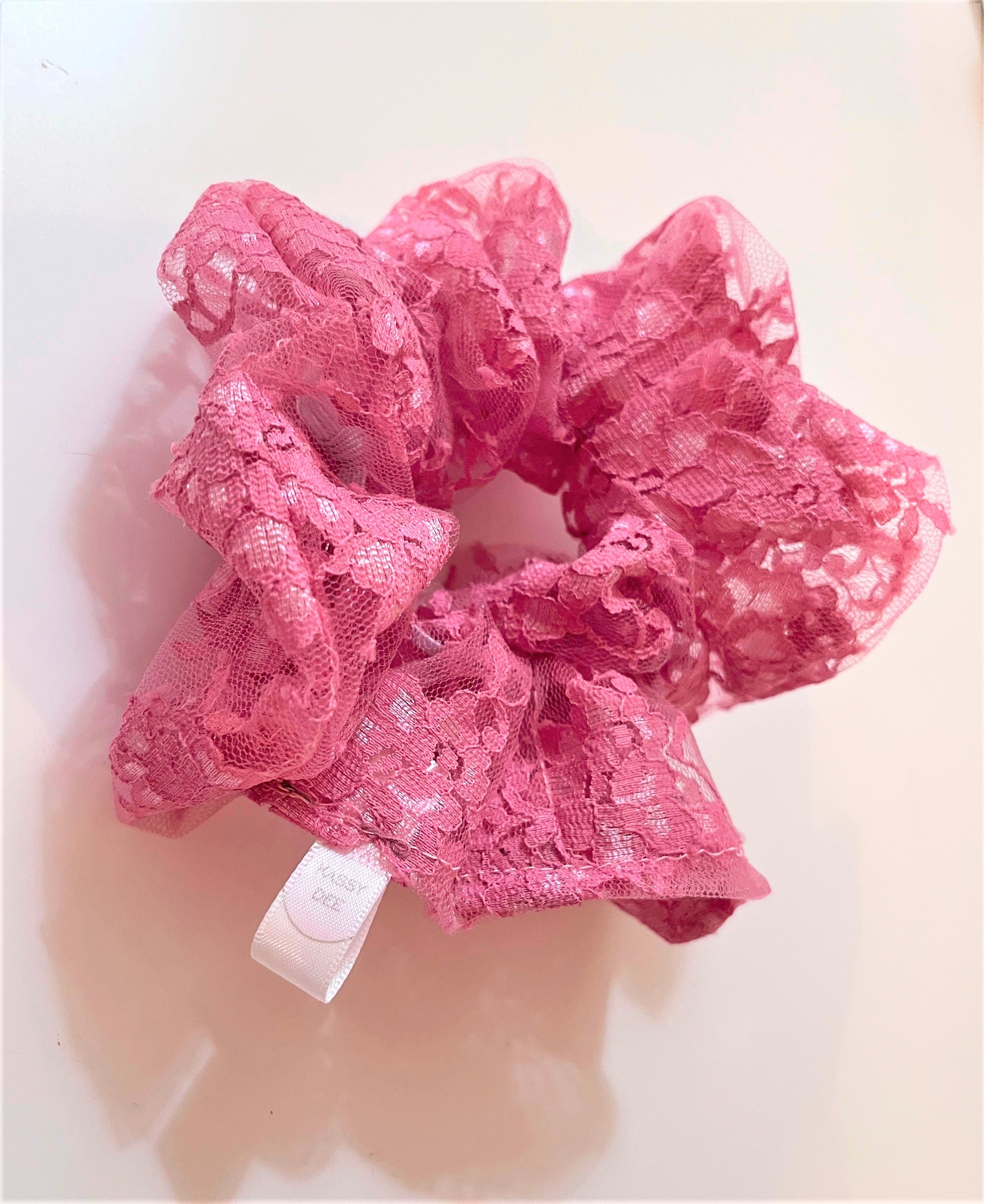 GRANDE SCRUNCHY Pink Lace