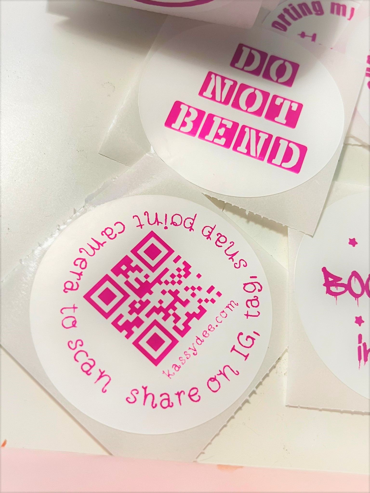 2" Round Pink Labels
