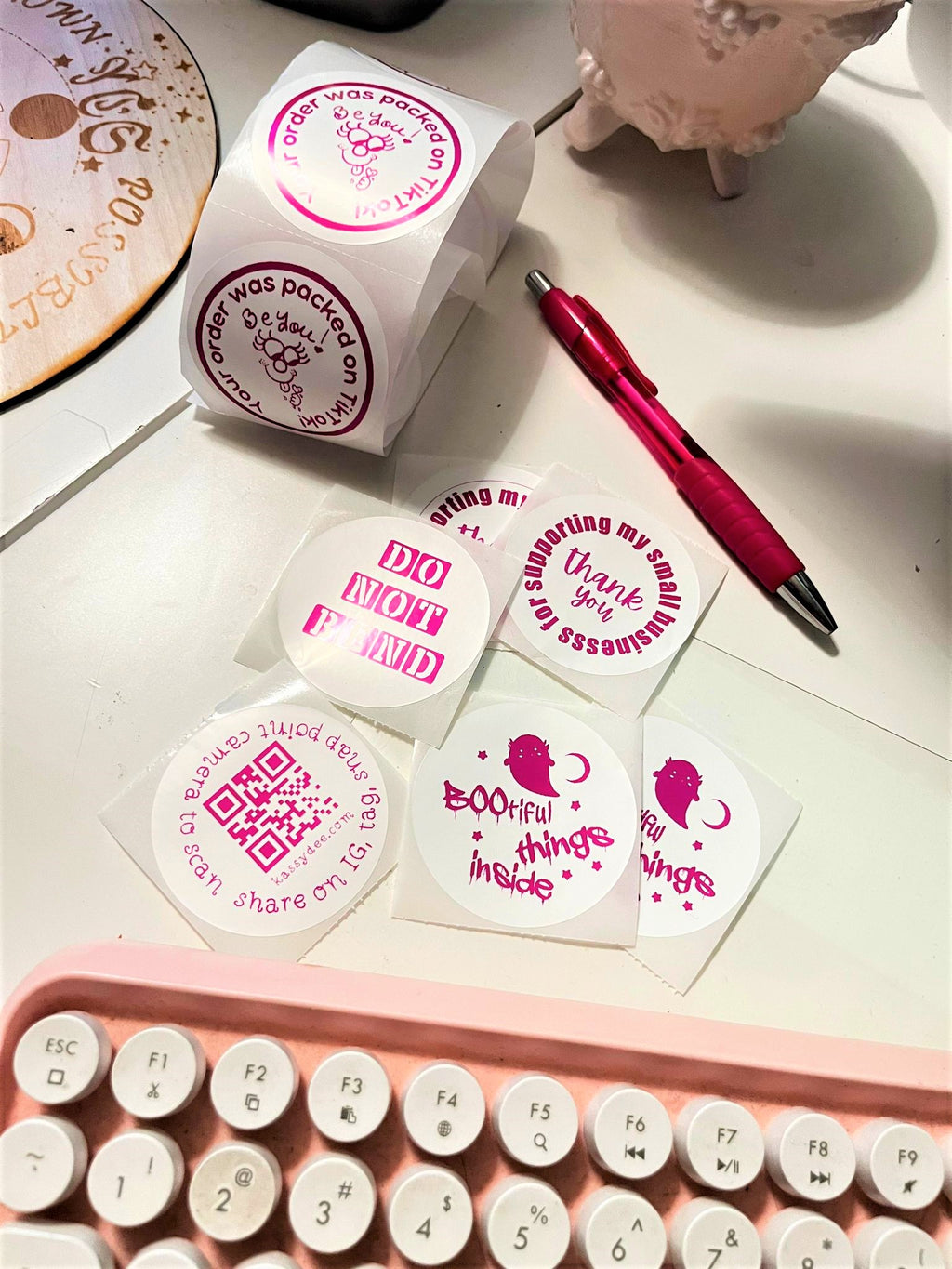 2" Round Pink Labels