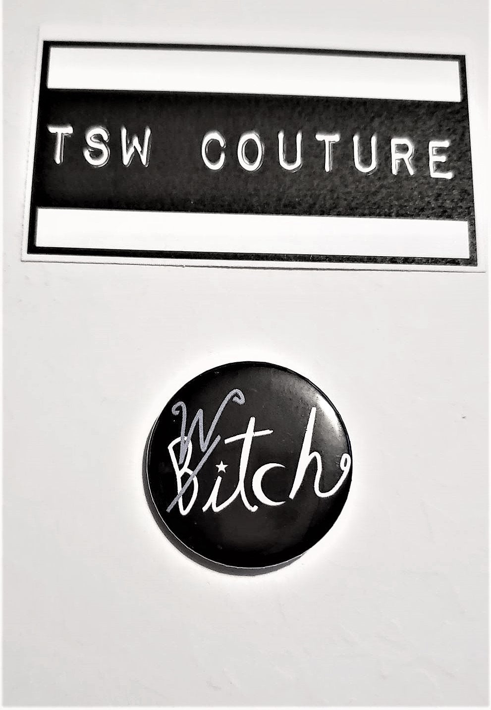 DARK SET 4 PINS Buttons 1.5"
