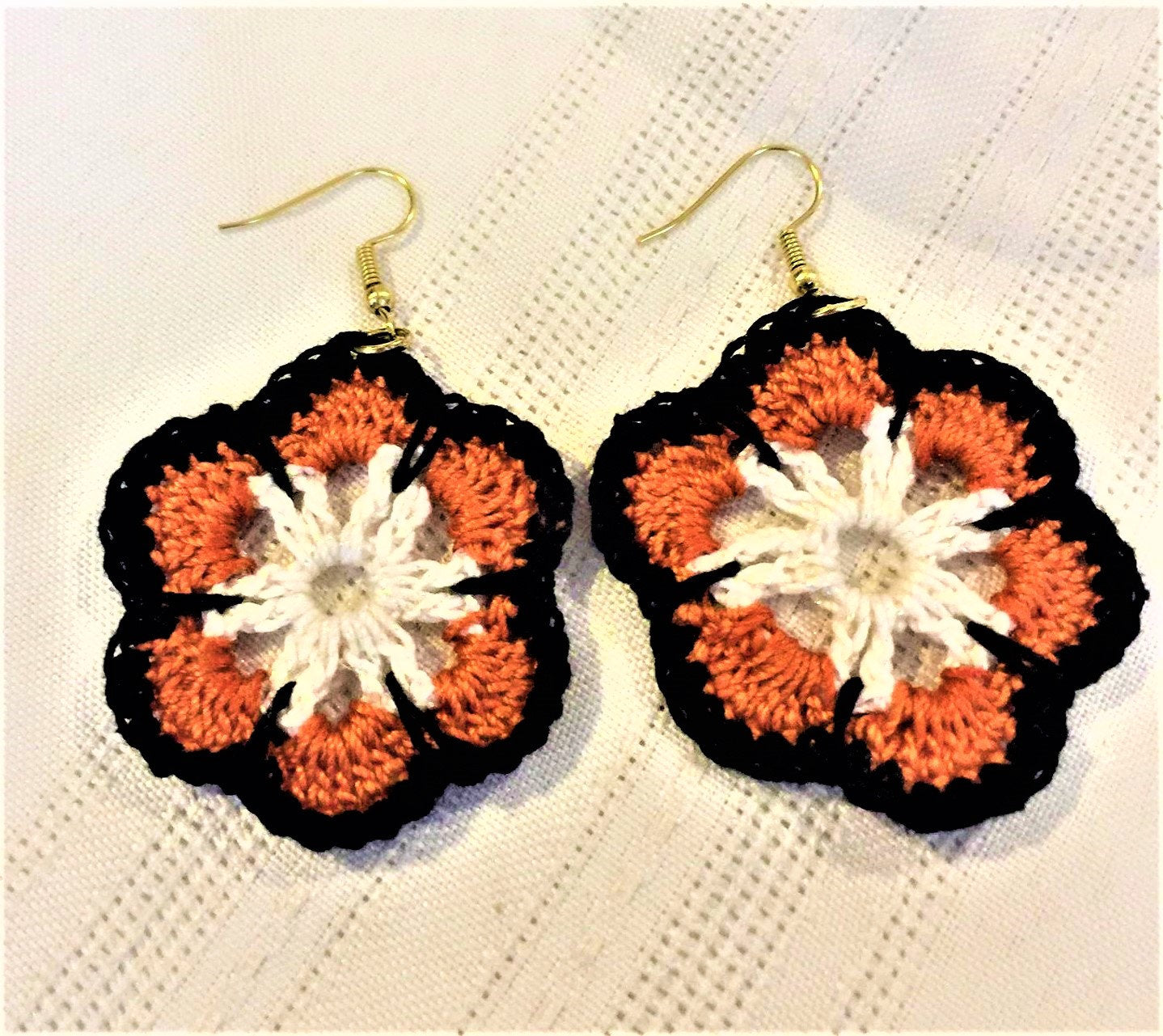 HAND CROCHET FLOWER Earrings 2.5"