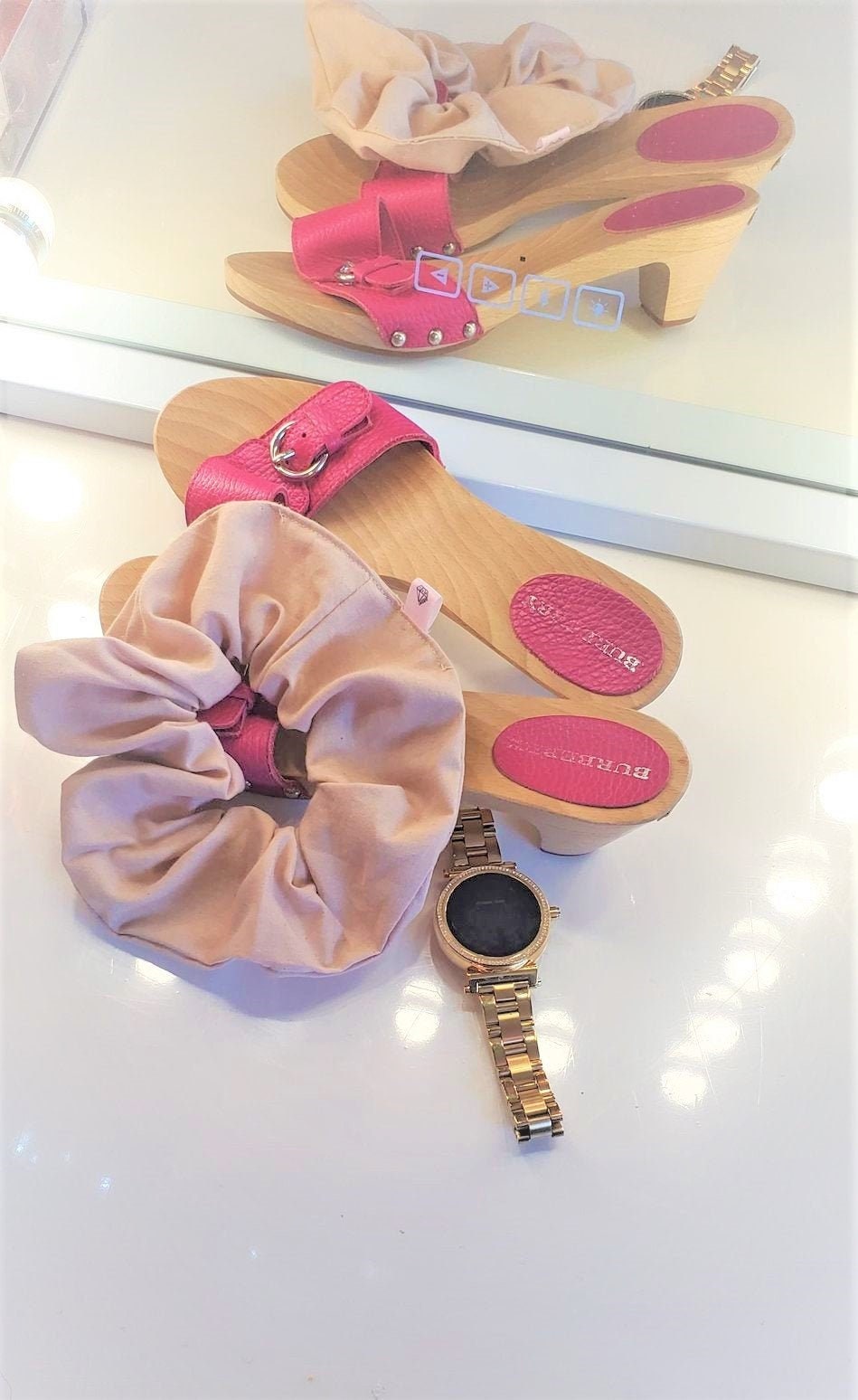 BEIGE SCRUNCHY SHORT