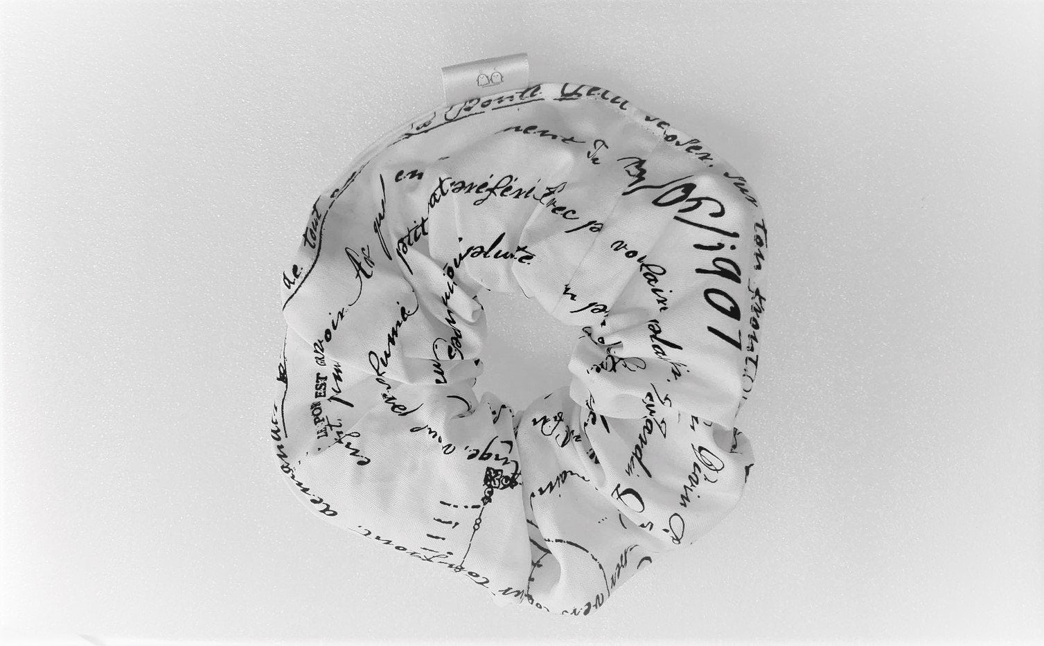 HANDWRITING SCRUNCHY TALL
